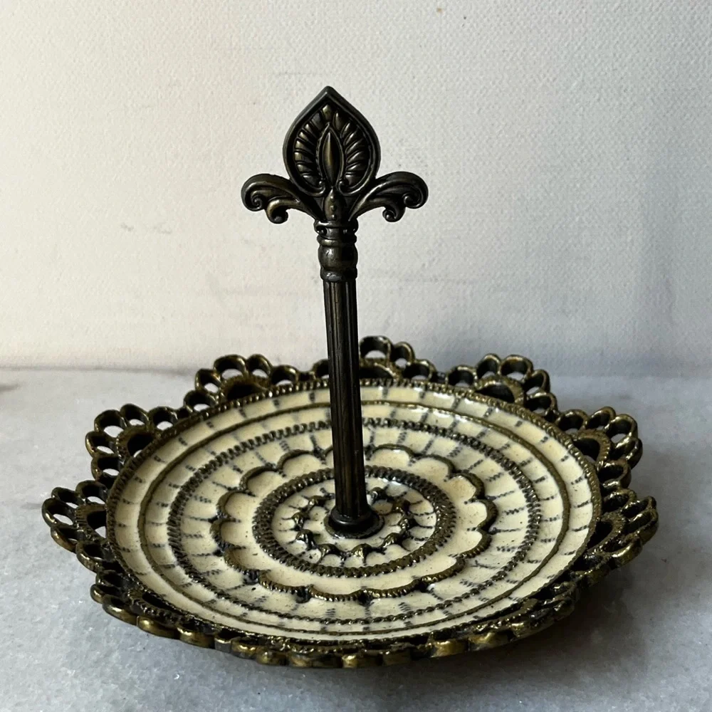 N/A ring holder